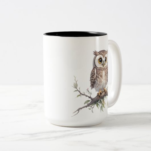Whimsikale Eule in einem Baum geknallt Zweifarbige Tasse (VorderseiteRechts)