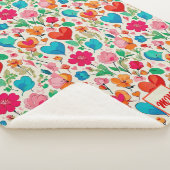 Whimsikale Kokettherzen und Blume Monogramm Sherpadecke (3/4)