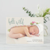 Whimsikale Typografie | Geburtsankündigungskarte Ankündigung (Stehend Vorderseite)