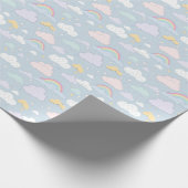 Whimsikale Wolken und Regenbogen Geschenkpapier (Ecke)