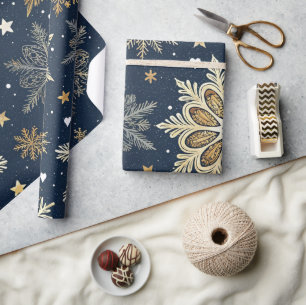 Whimsikalische moderne Navy-Gold-Schneeflocken & H Geschenkpapier