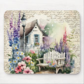 Whimsikanische Hütte Märchengebirge Blumengarten Mousepad (Vorne)