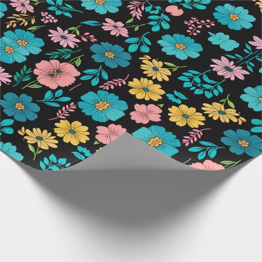 Whimsikblüten im Mitternachtschwarm Geschenkpapier (Ecke)