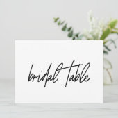 Whimsikkalligrafie Bridal Table Wedding Sign Dankeskarte (Stehend Vorderseite)