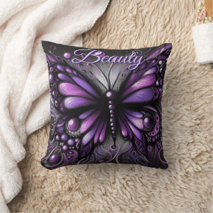 Whimsisch-gotischer Schmetterling Lila Personalisi Kissen