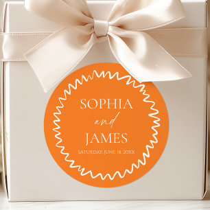 Whimsische Zitrus-Orange-Wellige-Rand-Hochzeit Runder Aufkleber