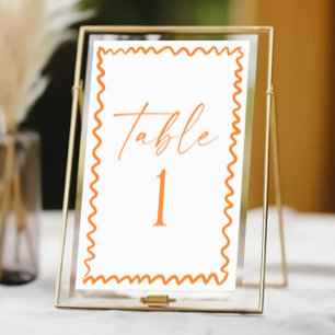 Whimsische Zitrus-Orange-Wellige-Rand-Hochzeit Tischnummer