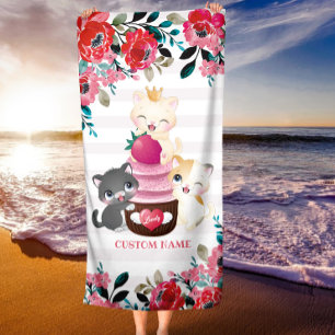 Whimsischer Cartoon Katzen Erdbeere Cupcake Strandtuch