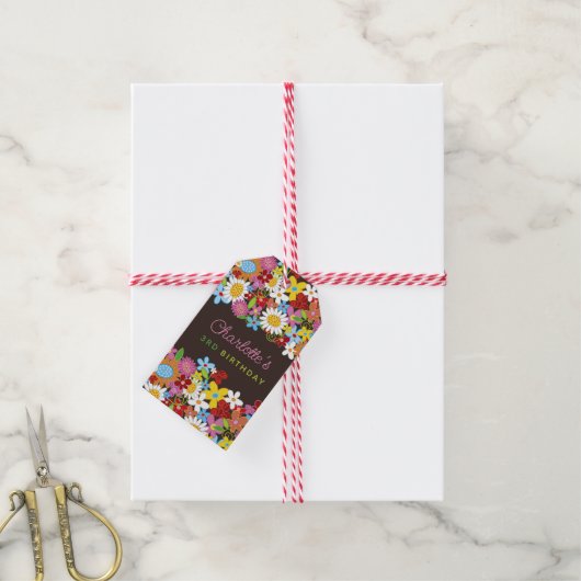 Whimsischer Frühlingsblumen Garten Geburtstagspart Geschenkanhänger (Mit Garn)