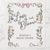 Whimsischer Garten Party Doodle Floral Brautparty Weinetikett (Einzelnes Label)