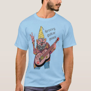 Whimsischer Gnom mit Friedensgitarre, Groovy 60er- T-Shirt