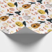Whimsischer Halloween Kürbis raven Herbstflorchen Geschenkpapier (Ecke)