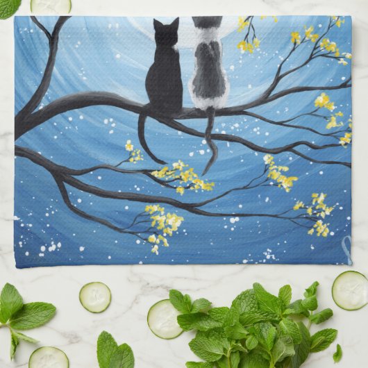 Whimsischer Mond mit Katzen Handtuch (Gefaltet)