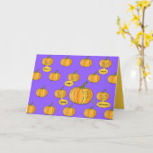 Whimsischer Pumpkin-Patch auf Lila Halloween Karte (Gelbe Blume)