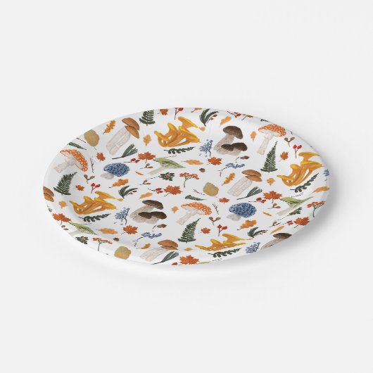 Whimsischer Wald Pilze Wasserfarbe Pappteller (Schrägansicht)