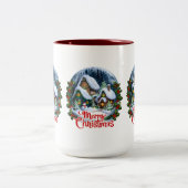 Whimsischer Winter Village Snow Globe Zweifarbige Tasse (Mittel)