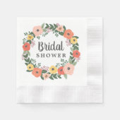 Whimsisches Blush Coral Floral Wreath Brautparty Serviette (Vorderseite)