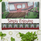 Whimsisches Camping Geschirrtuch (Gefaltet)