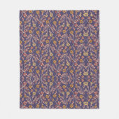 Whimsisches florales Design mit Reben auf violette Fleecedecke (Vorderseite)