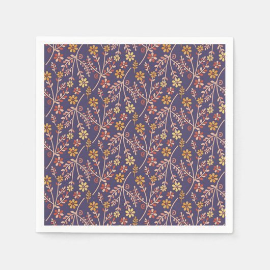 Whimsisches florales Design mit Reben auf violette Serviette (Vorderseite)