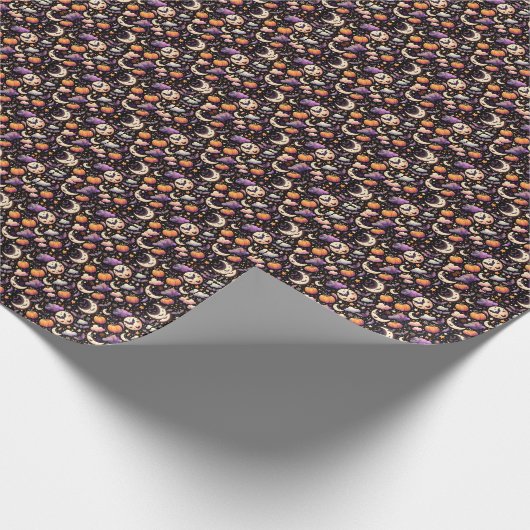 Whimsisches Halloween Night Sky Muster Geschenkpapier (Ecke)