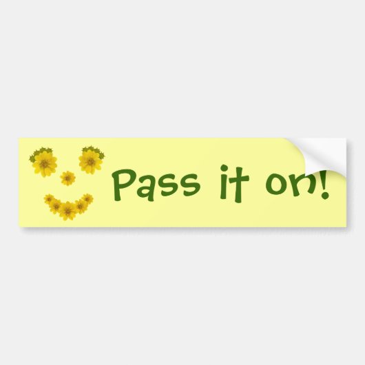 Whimsisches, hellgelbes Wildblume-Gesicht Lächeln Autoaufkleber (Vorne)