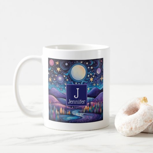 Whimsisches Night Big Moon Landscape Monogramm Kaffeetasse (Mit Donut)