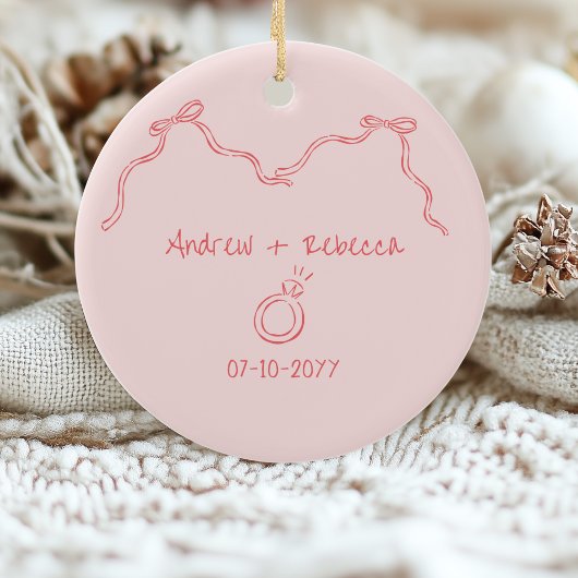 Whimsisches Paar verlobt handgezeichnete Doodle Ke Keramik Ornament