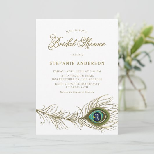 Whimsisches Peacock Feather-Brautparty Einladung (Stehend Vorderseite)