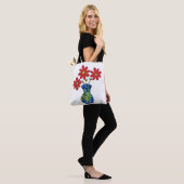 Whimsisches Rotes Blume in Blue Vase Tasche (Am Model)