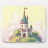 Whimsisches Schloss mit grünem Garten Mousepad (Vorne)