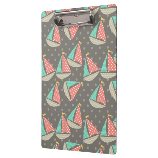 Whimsisches Segelboot Zwischenablage Klemmbrett (Links)