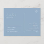 Whimsisches Skript | Dusty Blue Wedding RSVP Postkarte (Rückseite)