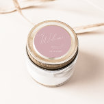 Whimsisches Skript | Dusty Rose Wedding Welcome Runder Aufkleber<br><div class="desc">Einführung in unser atemberaubendes whimsical-Skript | Hochzeitsfeiern mit staubigen Rose mit klassischem Rundaufkleber, perfekt für Ihr einfaches, modernes Boho Frühlingsfest. Unser elegantes Design umfasst eine lebendige, helle, pastellfarbene Farbpalette mit einem Vintagen, schicken Kalligraphieskript. Ob Sie einen minimalistischen oder klassischen Stil bevorzugen, unser einzigartiges, bearbeitbares Produkt bietet Luxus und Eleganz, perfekt...</div>