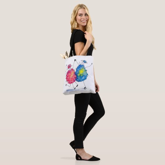 Whimsisches Tanzschaf Tasche (Am Model)