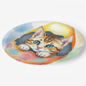 whimsisisches Osterkätzchen in floraler Eggshell Pappteller (Schrägansicht)