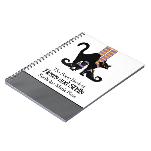 Whimsy Hexenschuhe mit schwarzer Katze Notizblock (Linke Seite)