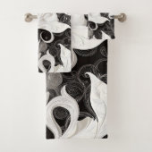 Whimsy in Black and Cream Barock Wirbel Badhandtuch Set (Insitu)