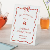 Whimsy Red She's the Cherry on Top Bridal Shower Sockelschild (In Situ)