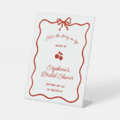 Whimsy Red She's the Cherry on Top Bridal Shower Sockelschild (Vorderseite)