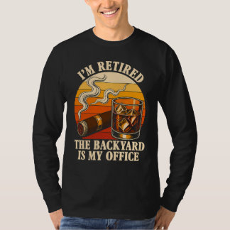 Whiskey Zigarre Ruhestand Humor Vintage Hinterhof T-Shirt