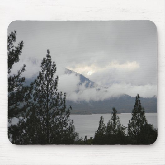 Whiskeytown See mit dem Nebelschmuck... Mousepad (Vorne)