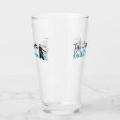 Whisky-Bullet auf dem Weg zum Trinken Glas (Links)