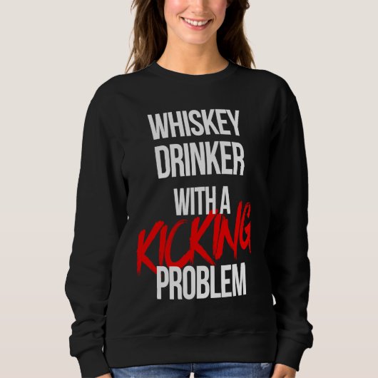 Whiskytrinker mit einem Trittproblem Karate-Übung Sweatshirt (Vorderseite)