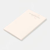 Whisper Pink Elegant Minimalistisches Monogramm Post-it Klebezettel (angewinkelt)