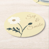 Whispering Meadow - Butter Yellow Daisy Accent Runder Pappuntersetzer (Angewinkelt)