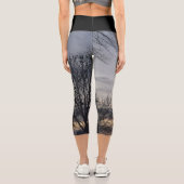 Whispers of Winter  Capri Leggings (Rückseite)