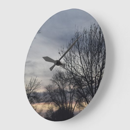 Whispers of Winter Große Wanduhr (Winkel)