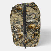 Whispers & Whelps a Vergessene Märchen - Waschbeutel (Rechts)