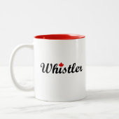 Whistler Canada Script Text Small Maple Leaf Zweifarbige Tasse (Links)
